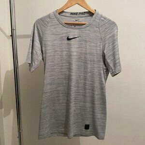 Nike Pro Dri-FIT Men’s Short-Sleeve Top – Heather Grey (S)